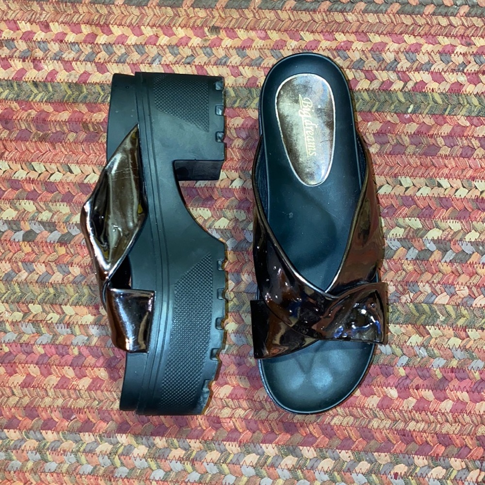 RETRO VINTAGE METALLIC CHUNKY PLATFORM SANDALS